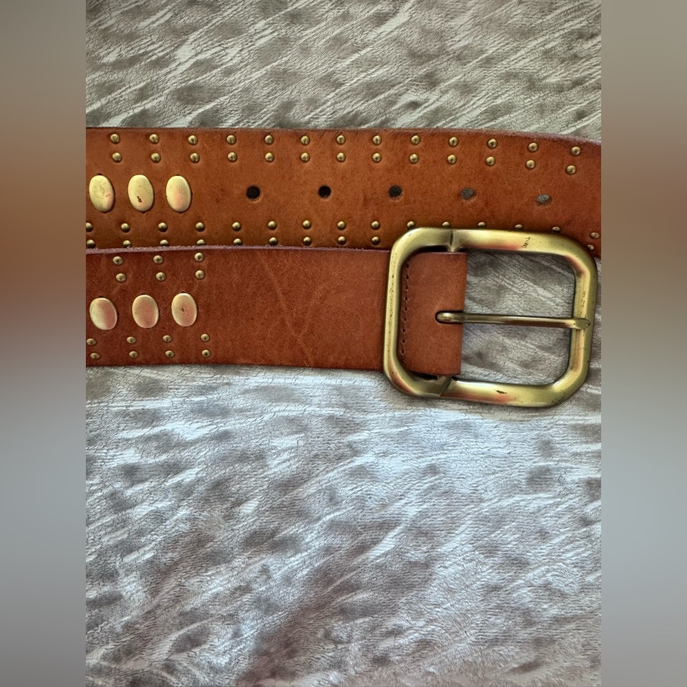 Rough Roses Leather Studded Belt - Picture 3 of 4